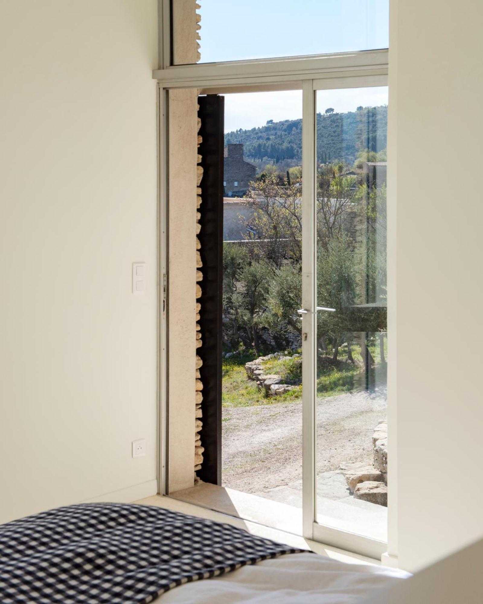 Bed and Breakfast Les Milles Roches Gordes Zimmer foto